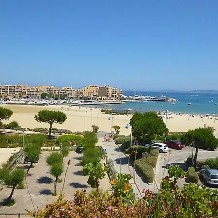 Διαμέρισμα T2 Avec Loggia, Proche Et Commerces, Parking Inclus - - Fr-1-251-521 *