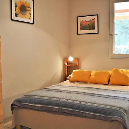 T2 Avec Loggia, Proche Et Commerces, Parking Inclus - - Fr-1-251-521 شقة بورم لي ميموزا